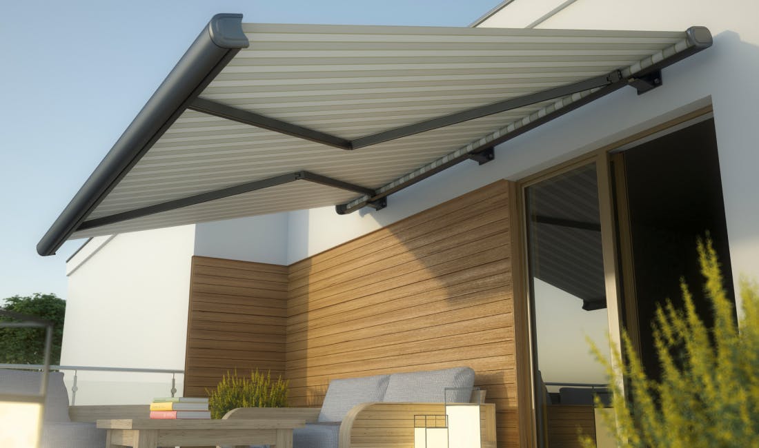 solar-powered retractable window awning service install