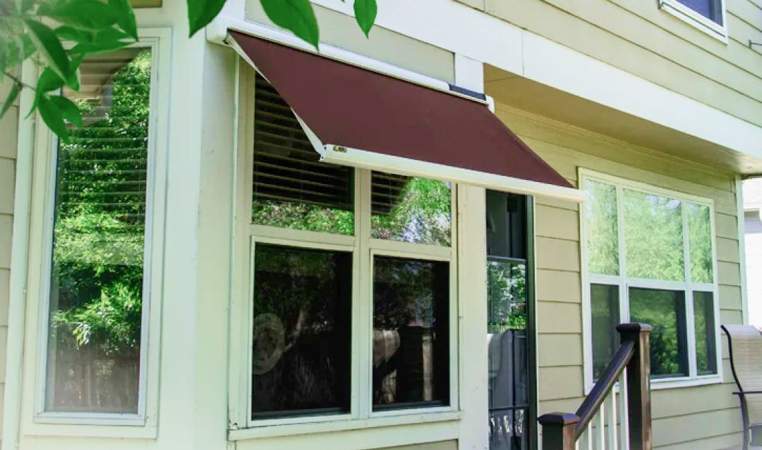 solar-powered retractable window awning